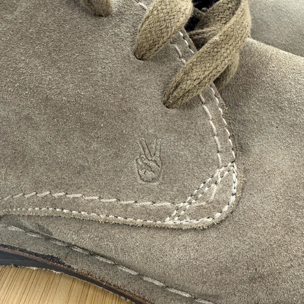 John Varvatos Boots Mens Size 7.5M Beige Suede Chukka Desert Lace Up Casual